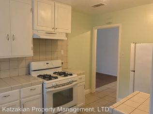 2102 N Sutter St, Stockton, CA