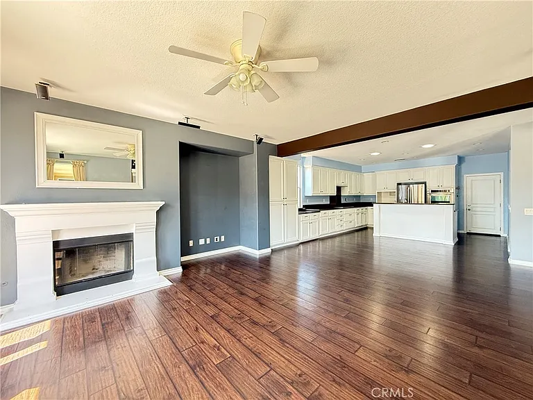 27949 Breakwater Ct — Photo 5