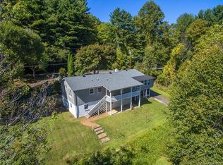 708 Christian Creek Rd, Swannanoa, NC 28778