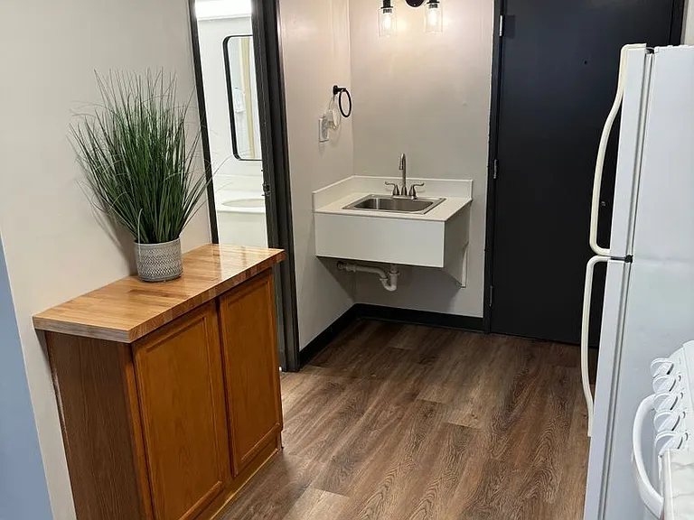 The McCoy at 8035 Apartments - Clive — Photo 17