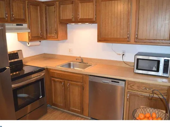 3421 W Chester Pike #C25-1b, Newtown Square, PA 19073
