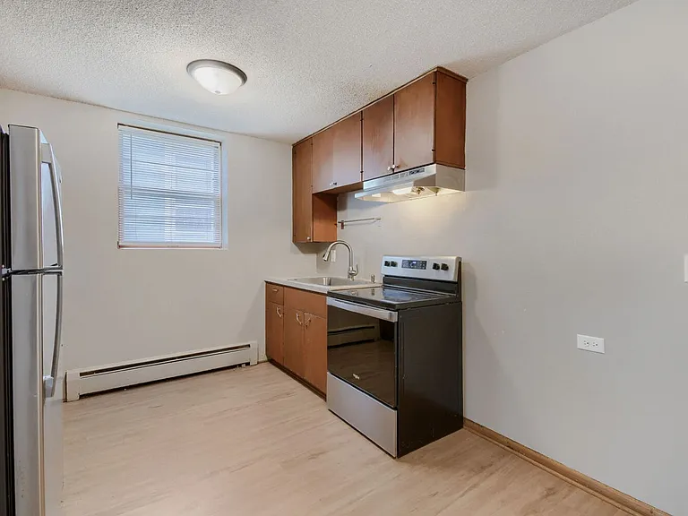 3410 Harriet Ave — Photo 6