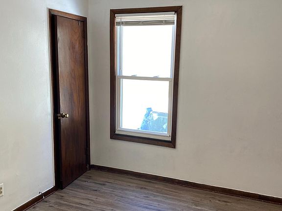 3rd image of 4619 Pearse Ave #1