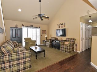 48 Mountainside Dr, Pompton Lakes, NJ 07442
