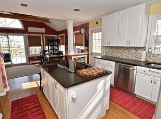 10 Hall Passway, Danbury, CT 06811