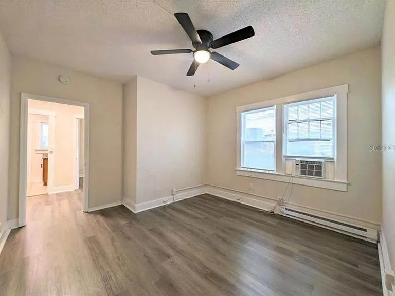 308 Grove St N #206 — Photo 5