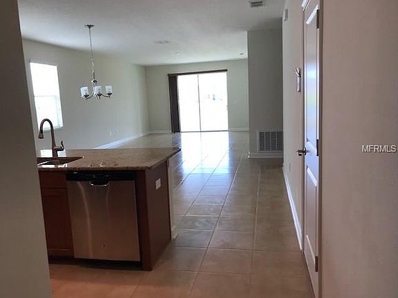 3rd image of 11018 Sycamore Woods Dr