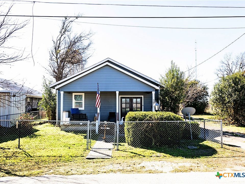 1st image of 703 E Avenue N