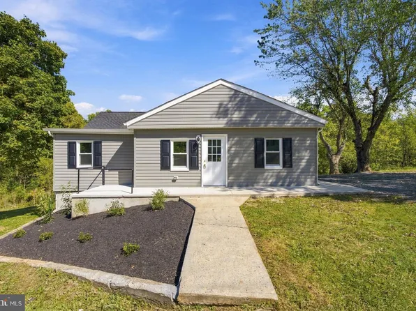 3067 Koontztown Rd, Falling Waters, WV 25419