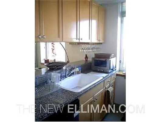 Rented by Douglas Elliman | media 20