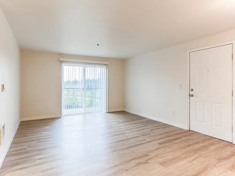 Carriage House Apartments — Photo 14