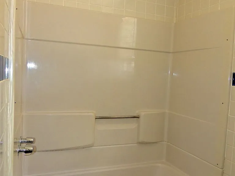 115 Park Dr — Photo 10