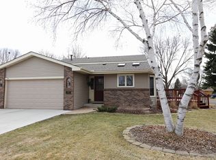 2209 Westcliffe Pl, Burnsville, MN 55306
