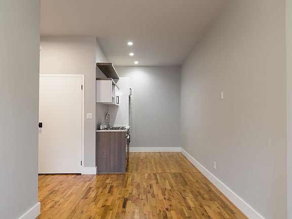 4th image of 1084 Bedford Ave #2R
