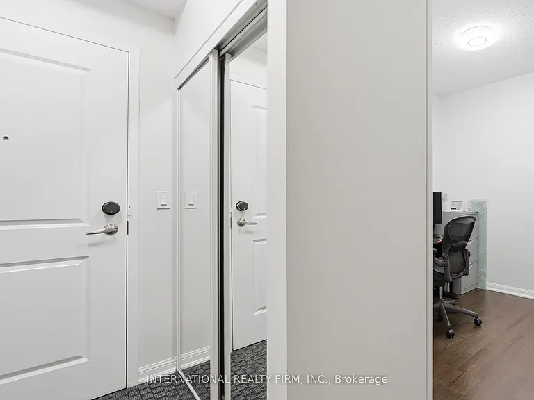628 Fleet St #711 — Photo 30