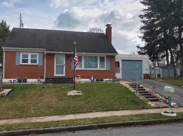 2330 Seneca Dr, York, PA 17408