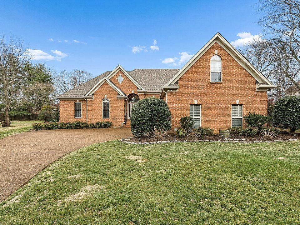 1st image of 2409 Amber Glen Ct
