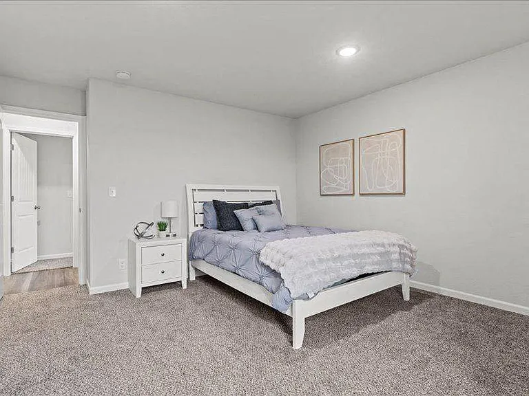 Oak Woods Townhomes — Photo 19