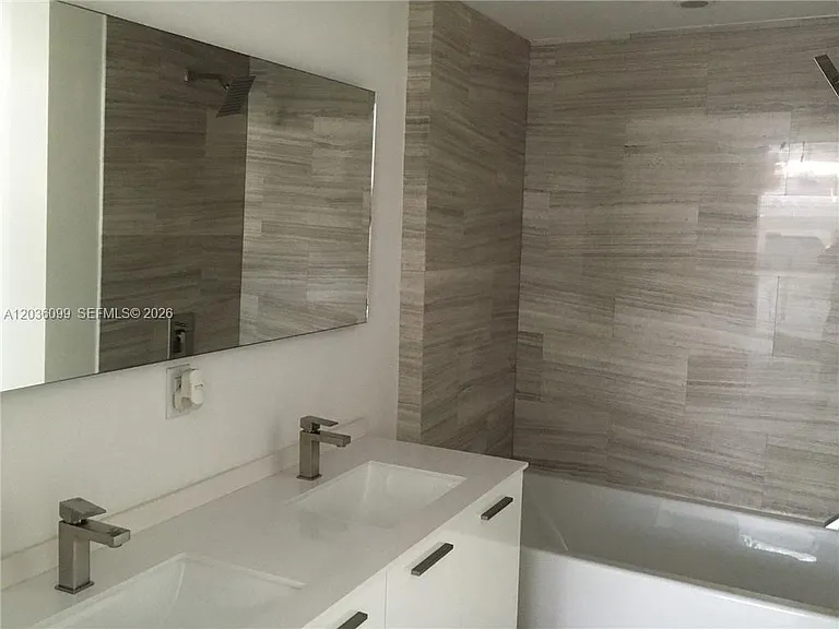1300 Brickell Bay Dr #710 — Photo 4