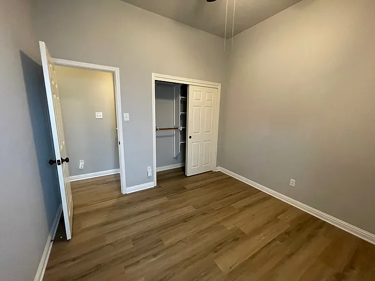 10025 Mount Rainier Dr — Photo 35