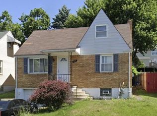 818 Railroad St, Mc Kees Rocks, PA 15136