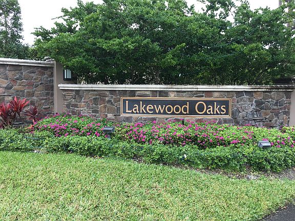 Lakewood Oaks (Boca Lake)