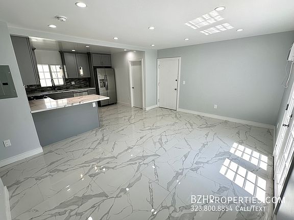 2nd image of 5505 Whitsett Ave #5523A
