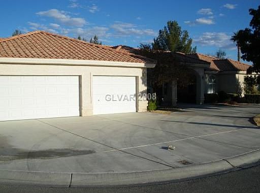 3rd image of 1890 Del Font Ct
