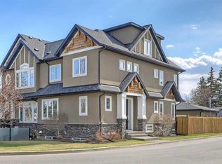3233 SW Cochrane Rd NW, Calgary, AB T2M 4J4
