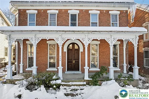 240 Franklin St #2 Photo 1