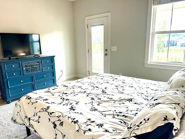 5312 Crescent Square St — Photo 16
