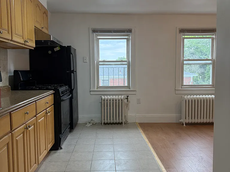 16219 Laburnum Ave #3 — Photo 6