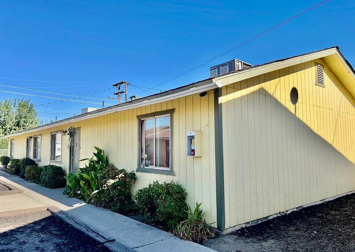 3 bed, 1100 sqft, $1,675 — Photo 1