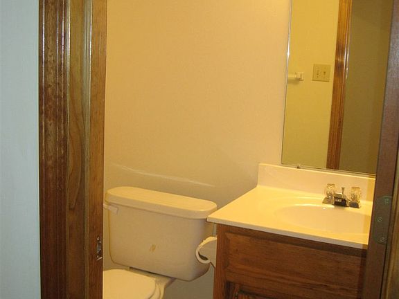 Jen Walnut - Tonys hse 038