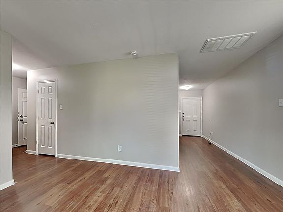 2nd image of 22310 Queenbury Hills Dr