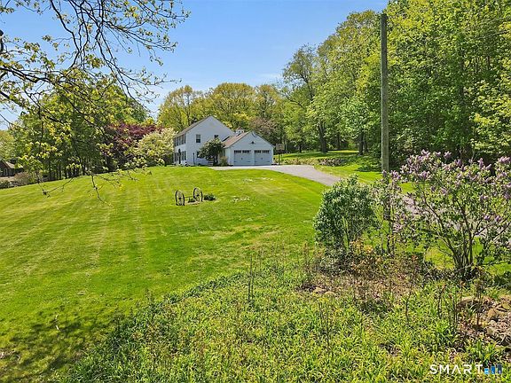 3rd image of 292 Parmelee Hill Road
