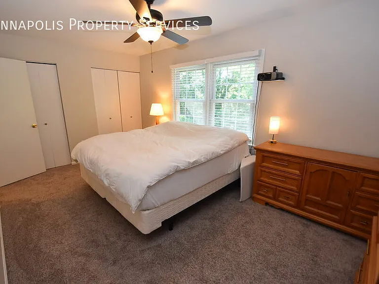 518 Bay Dale Ct — Photo 42