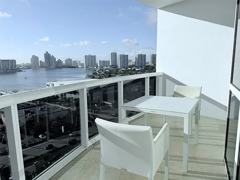18201 Collins Ave #1501A — Photo 23
