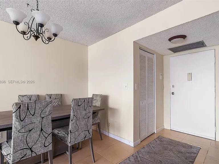 800 Parkview Dr #901 — Photo 12
