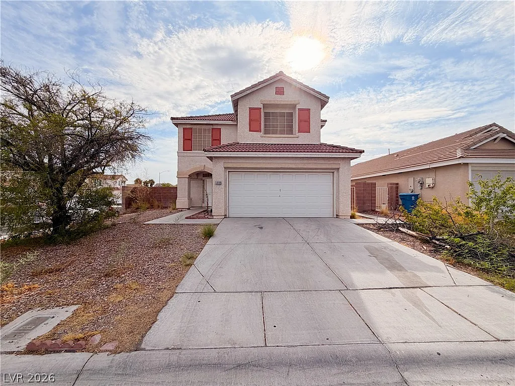 4 bed, 2.5 bath, 2068 sqft, $2,200 — Photo 1