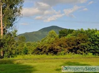 3410 Line Springs Rd, Sevierville, TN 37862