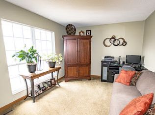 1622 Homewood Ln NE, Cedar Rapids, IA 52402