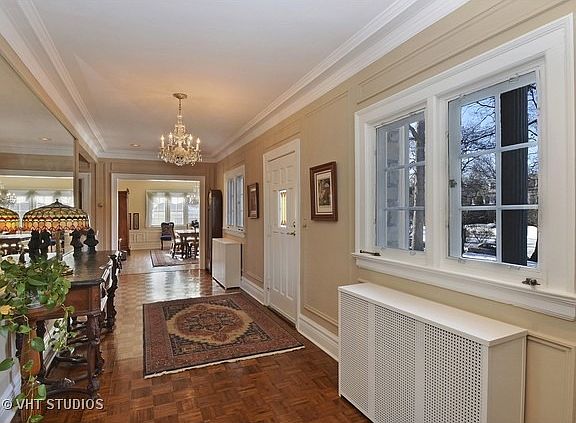 3rd image of 160 Wentworth Ave