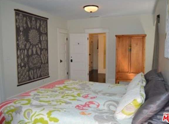 4th image of 19 Clubhouse Ave