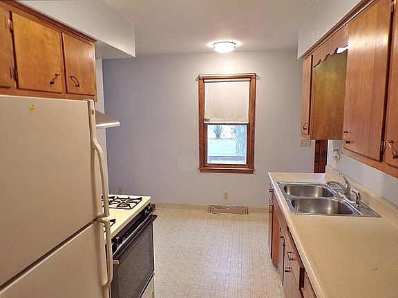 4th image of 2909 Homer Ave