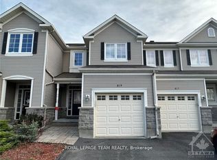 819 Tabaret St, Ottawa, ON K2M 0E4