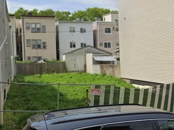 250 Elm St, Newark City, NJ 07105