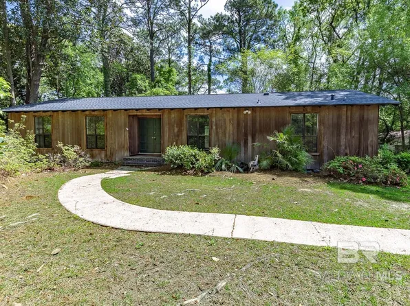 607 Spanish Main St, Daphne, AL 36527