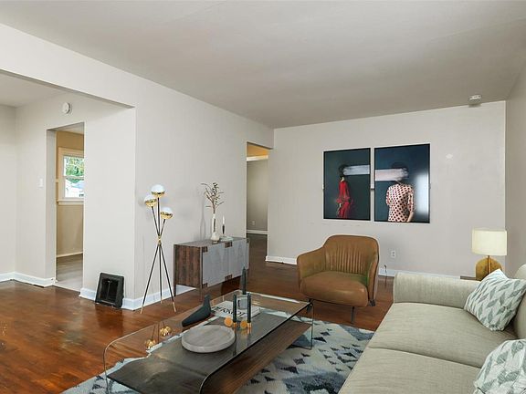 4th image of 10610 Saint Philip Ln