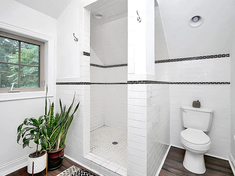 1824 Merriman Ave — Photo 23